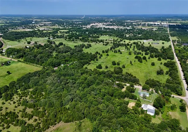 2nd image of 10 Old Stroud Rd, Stroud, OK 74079 | MLS# 1239283