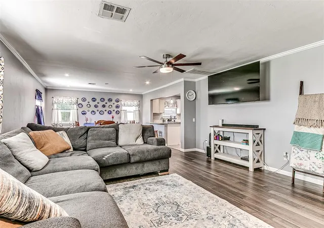 2nd image of 3605 Oakwood Dr, Choctaw, OK 73020 | MLS# 1239287