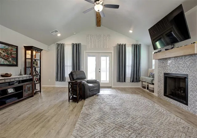 4th image of 8430 Hidden Creek Dr, Noble, OK 73068 | MLS# 1239295