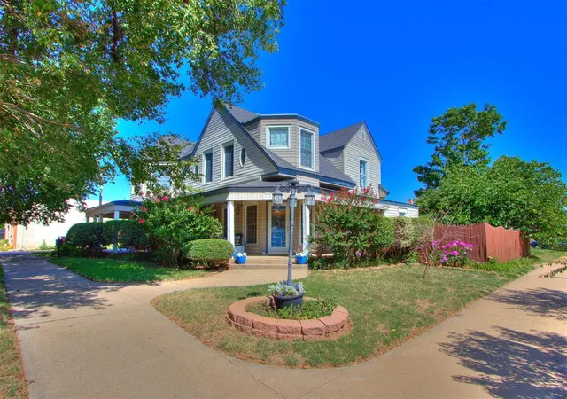 1st image of 301 N Rock Island Ave, El Reno, OK 73036 | MLS# 1239296