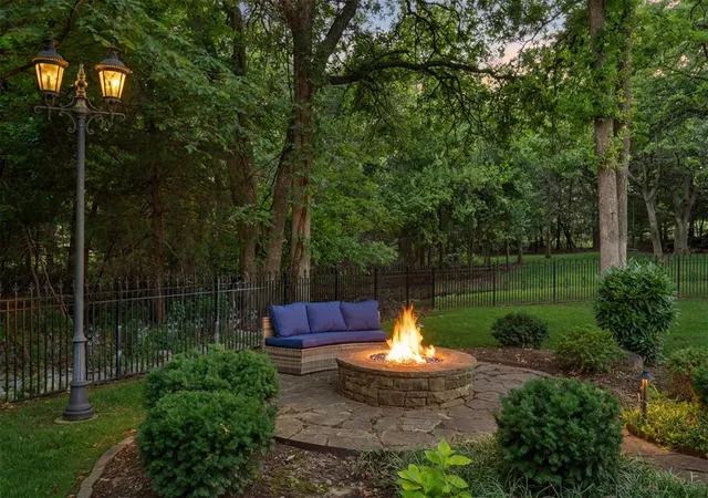 3rd image of 1807 Summerhaven Wy, Edmond, OK 73013 | MLS# 1239297