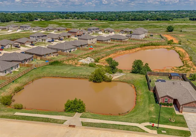 31st image of 5320 Nicole Dr, Tuttle, OK 73089 | MLS# 1239298