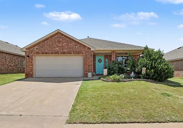 Homes for sale in Yukon, OK | 9505 Timberwind Ln, Yukon, OK 73099 | MLS# 1239299