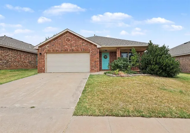 Photo 1 of Single family home for sale at 9505 Timberwind Ln, Yukon, OK 73099 | MLS# 1239299 | Listing updated on 2026-10-20