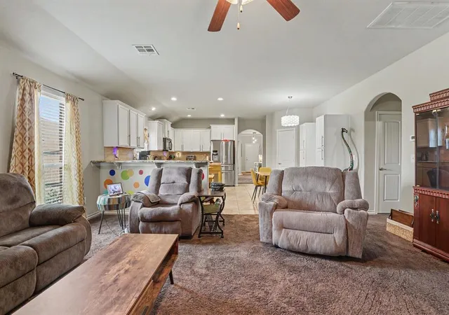 Photo 2 of Single family home for sale at 9505 Timberwind Ln, Yukon, OK 73099 | MLS# 1239299 | Listing updated on 2026-10-08
