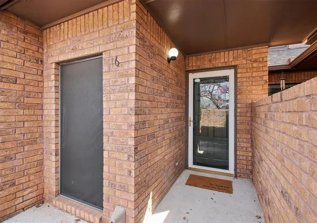 Photo 4 of Condo for sale at 1899 Saddleback Blvd #16, Norman, OK 73072 | MLS# 1239302 | Listing updated on 2026-09-22
