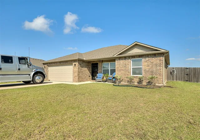 Photo 3 of Sale Pending at 10494 Cadens Trl, Shawnee, OK 74804 | MLS# 1239303 | Listing updated on 2026-08-25