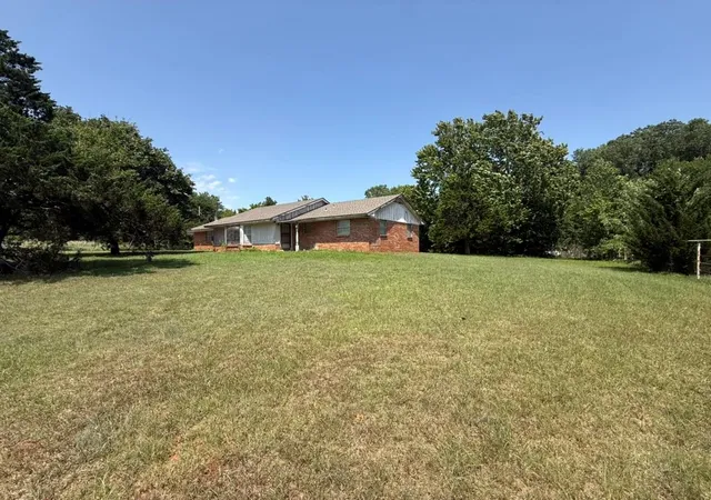 Homes for sale in Newcastle, OK | 908 Whispering Ln, Newcastle, OK 73065 | MLS# 1239305