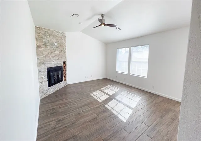 Homes for sale in Moore, OK | 808 Se 13Th St, Moore, OK 73160 | MLS# 1239320