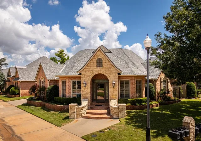 Homes for sale in Edmond, OK | 2937 Nw 160th St, Edmond, OK 73013 | MLS# 1239344