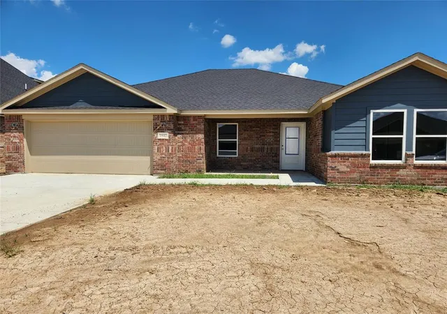 Photo 1 of Sale Pending at 1842 Topaz Rd, Pryor, OK 74361 | MLS# 1239347 | Listing updated on 2026-08-22