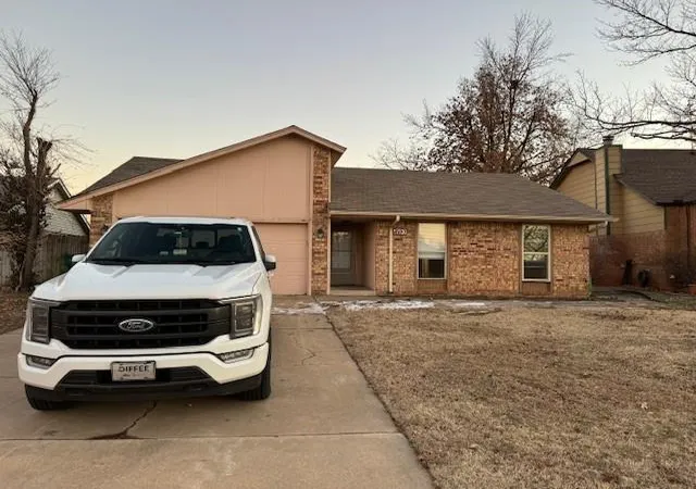 Homes for sale in Oklahoma City, OK | 7720 Nw 113th St, Oklahoma City, OK 73162 | MLS# 1239352