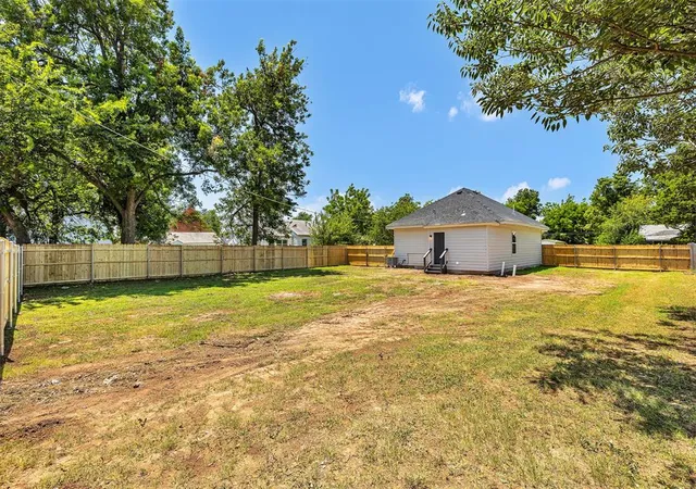 28th image of 224 N L Ave, El Reno, OK 73036 | MLS# 1239353