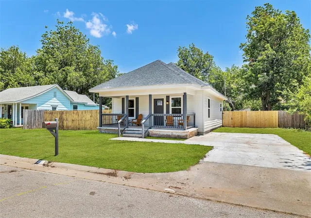 3rd image of 224 N L Ave, El Reno, OK 73036 | MLS# 1239353