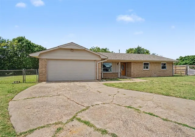 1st image of 1722 Nw Crosby Park Blvd, Lawton, OK 73505 | MLS# 1239358