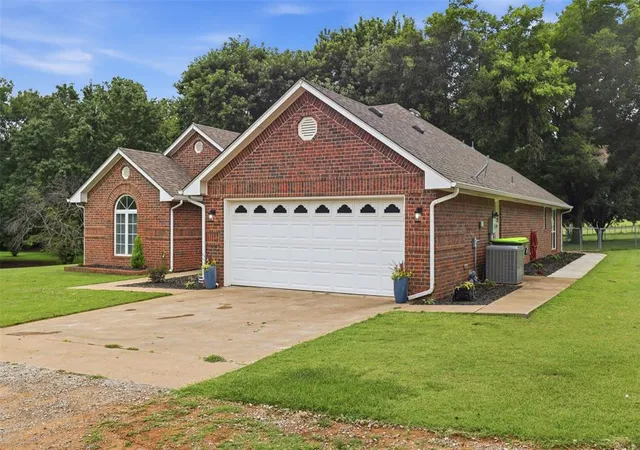 2nd image of 15597 Us Hwy 77, Wayne, OK 73095 | MLS# 1239374