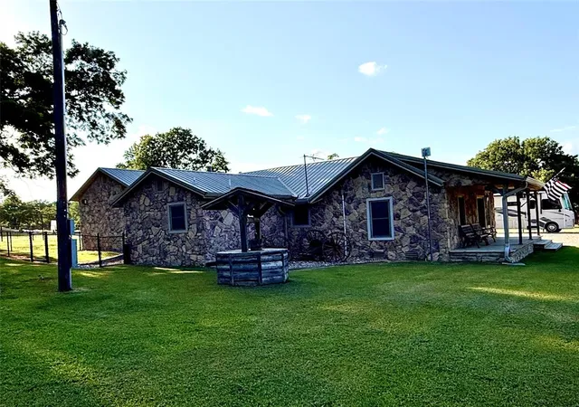 3rd image of 13211 N 365 Rd, Wewoka, OK 74884 | MLS# 1239376