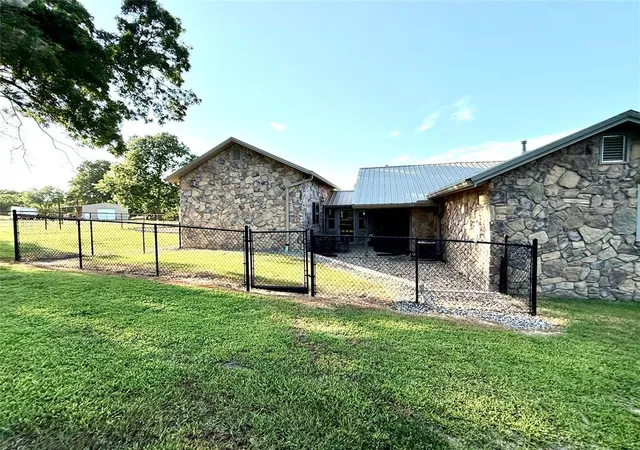 4th image of 13211 N 365 Rd, Wewoka, OK 74884 | MLS# 1239376