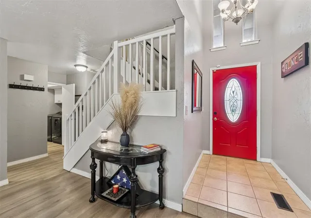5th image of 9814 Hefner Village Dr, Oklahoma City, OK 73162 | MLS# 1239391