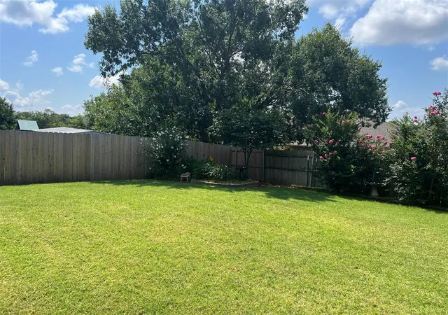 37th image of 1309 Cambridge Dr, Shawnee, OK 74804 | MLS# 1239392