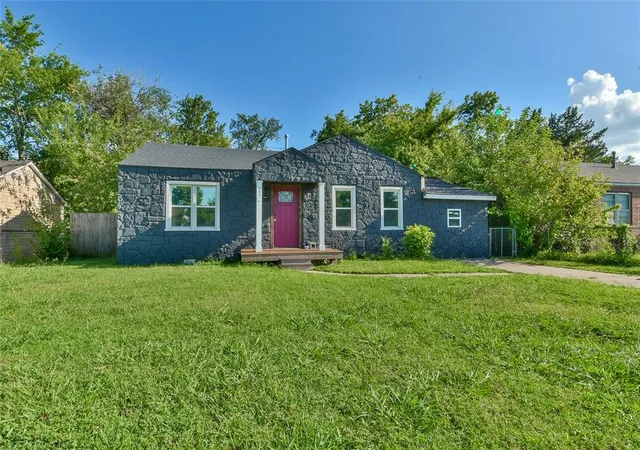 Photo 3 of Single family home for sale at 108 E Dale St, Norman, OK 73069 | MLS# 1239397 | Listing updated on 2026-09-15