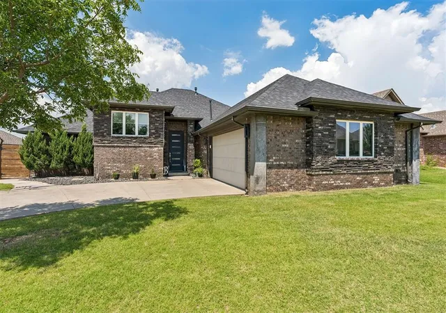 Photo 1 of Sale Pending at 17336 Shadow Hawk Ln, Edmond, OK 73012 | MLS# 1239437 | Listing updated on 2026-08-18