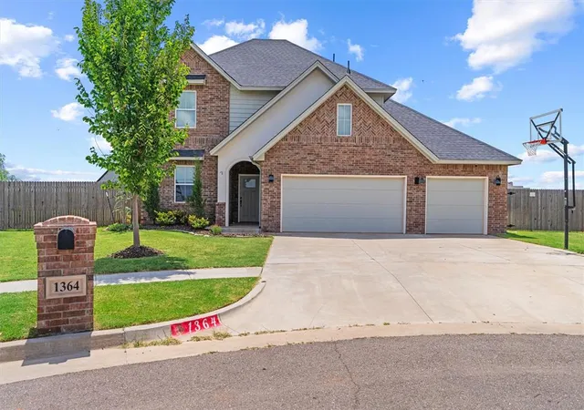 Photo 1 of Single family home for sale at 1364 Pineridge Cir, Piedmont, OK 73078 | MLS# 1239448 | Listing updated on 2026-09-02