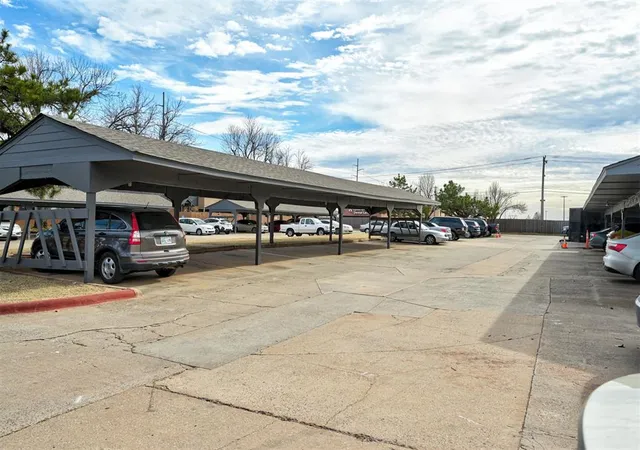 29th image of 14311 N Pennsylvania Ave #8N, Oklahoma City, OK 73134 | MLS# 1239451