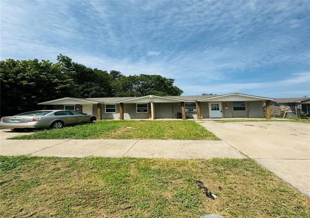 Photo 2 of Multi family home for sale at 427 Se 17th Street, Oklahoma City, OK 73129 | MLS# 1239465 | Listing updated on 2026-07-17