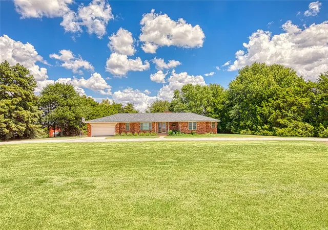 Photo 1 of Single family home for sale at 46864 Us Hwy 270, Mutual, OK 73853 | MLS# 1239491 | Listing updated on 2026-07-20