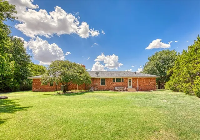 Photo 3 of Single family home for sale at 46864 Us Hwy 270, Mutual, OK 73853 | MLS# 1239491 | Listing updated on 2026-07-20