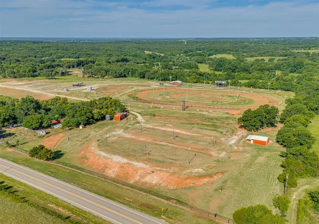 3rd image of 343250 E 1000 Rd, Meeker, OK 74855 | MLS# 1239501