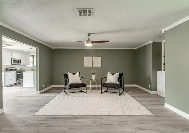 5th image of 128 Sw 6Th St, Moore, OK 73160 | MLS# 1239517