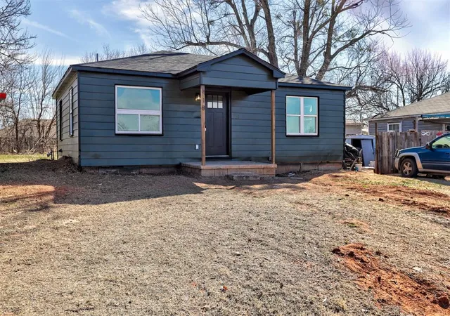 1st image of 418 S Van Buren Ave, Blanchard, OK 73010 | MLS# 1239534