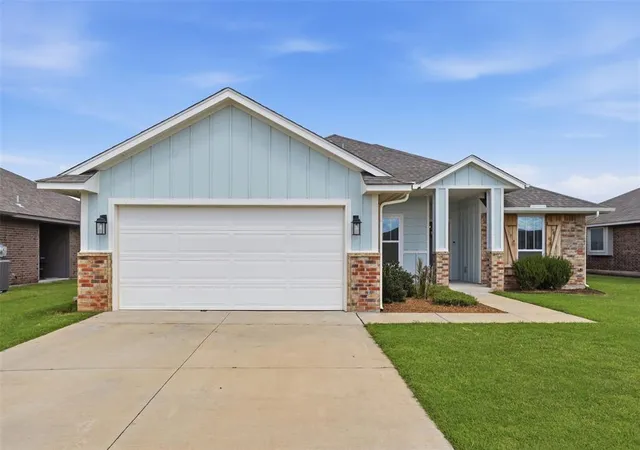 Photo 2 of Single family home for sale at 1730 Huntington Ct, Newcastle, OK 73065 | MLS# 1239537 | Listing updated on 2026-09-06