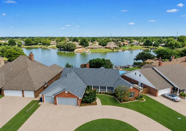 1st image of 10408 Mantle Dr, Oklahoma City, OK 73162 | MLS# 1239549