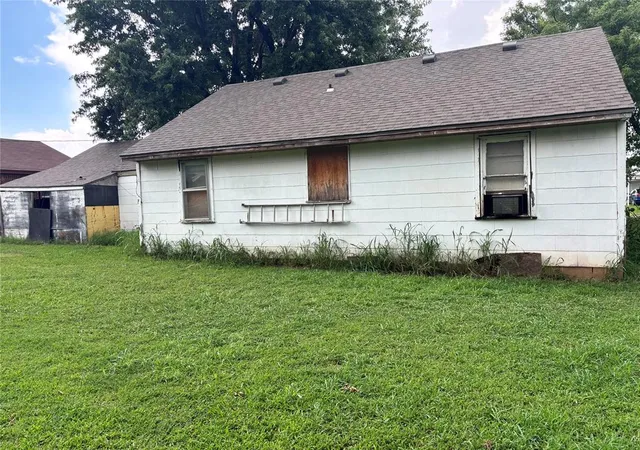 Photo 2 of Single family home for sale at 508 Delaware St, Jones, OK 73049 | MLS# 1239553 | Listing updated on 2026-07-17