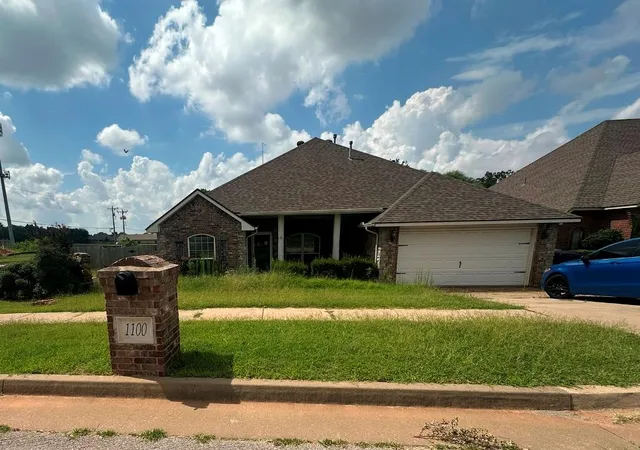 Photo 1 of Sale Pending at 1100 Nw 190th Place, Edmond, OK 73012 | MLS# 1239554 | Listing updated on 2026-08-17
