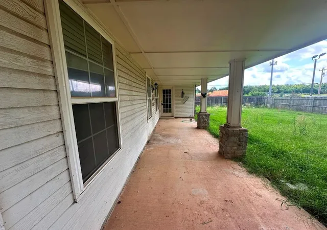 Photo 2 of Sale Pending at 1100 Nw 190th Place, Edmond, OK 73012 | MLS# 1239554 | Listing updated on 2026-08-17
