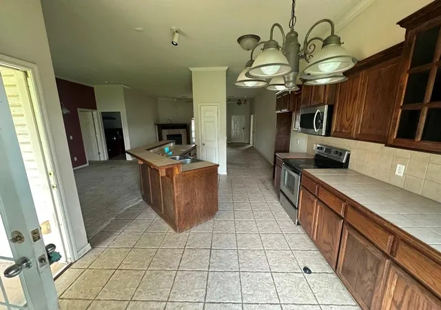 Photo 3 of Sale Pending at 1100 Nw 190th Place, Edmond, OK 73012 | MLS# 1239554 | Listing updated on 2026-08-17
