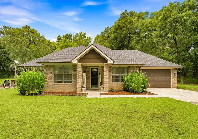 3rd image of 16275 County Road 3600 Road, Ada, OK 74820 | MLS# 1239562