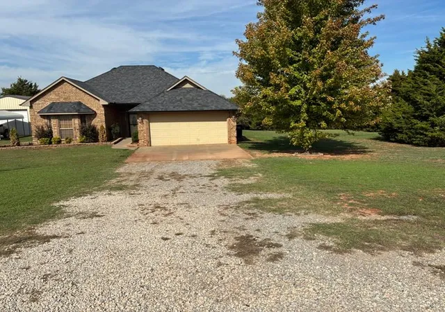 Single family home for sale at 1942 County Rd 1212, Tuttle, OK 73089 | MLS# 1239577