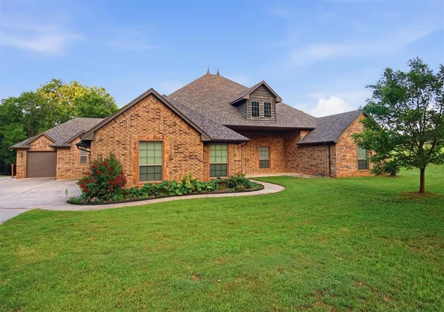 2nd image of 7951 Ne 96th Ave, Norman, OK 73026 | MLS# 1239581
