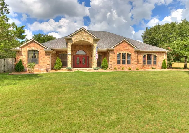 1st image of 114 Bumgarner Ave, Norman, OK 73026 | MLS# 1239586