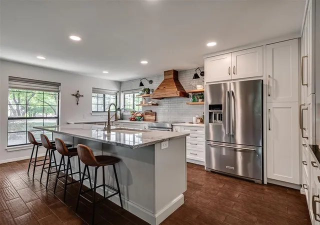 5th image of 800 Rock Hollow Rd, Edmond, OK 73034 | MLS# 1239615