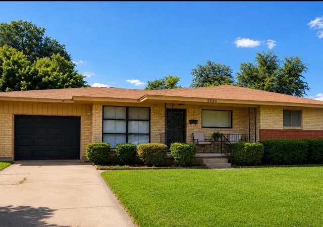 Photo 1 of Single family home for sale at 2633 Sw 61st Street, Oklahoma City, OK 73159 | MLS# 1239616 | Listing updated on 2026-08-21