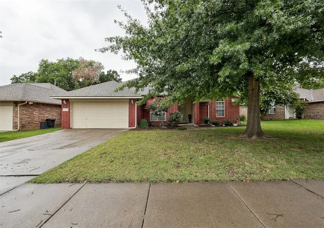 Photo 1 of Sale Pending at 1208 Melisa Dr, Norman, OK 73071 | MLS# 1239625 | Listing updated on 2026-08-28