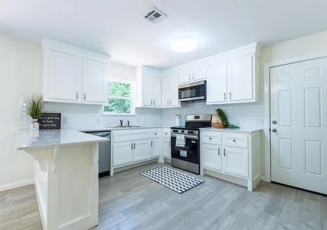 image of 20836 Juanita Ln, Tecumseh, OK 74873 | MLS# 1239629