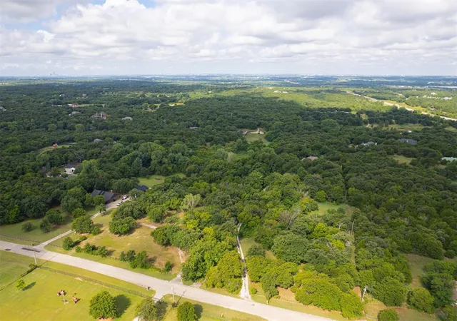 Photo 2 of Sale Pending at 13301 Three Oaks Dr, Jones, OK 73049 | MLS# 1239639 | Listing updated on 2026-08-21