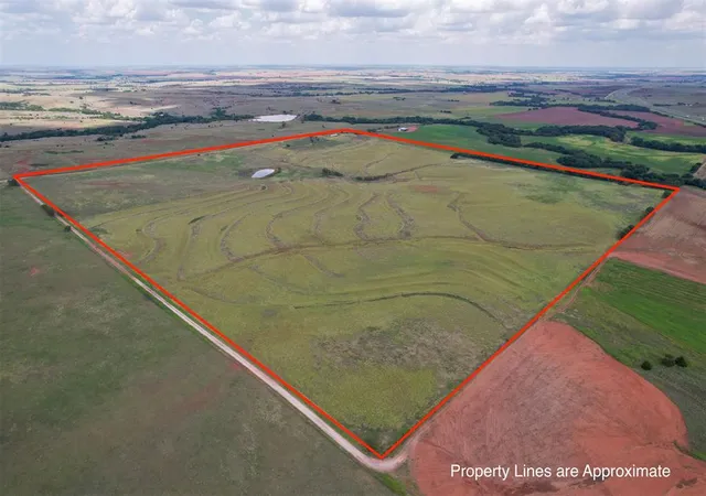 3rd image of E 1060 Rd, Clinton, OK 73601 | MLS# 1239645